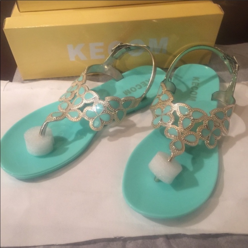 Cute sandals - Picture 2 of 4